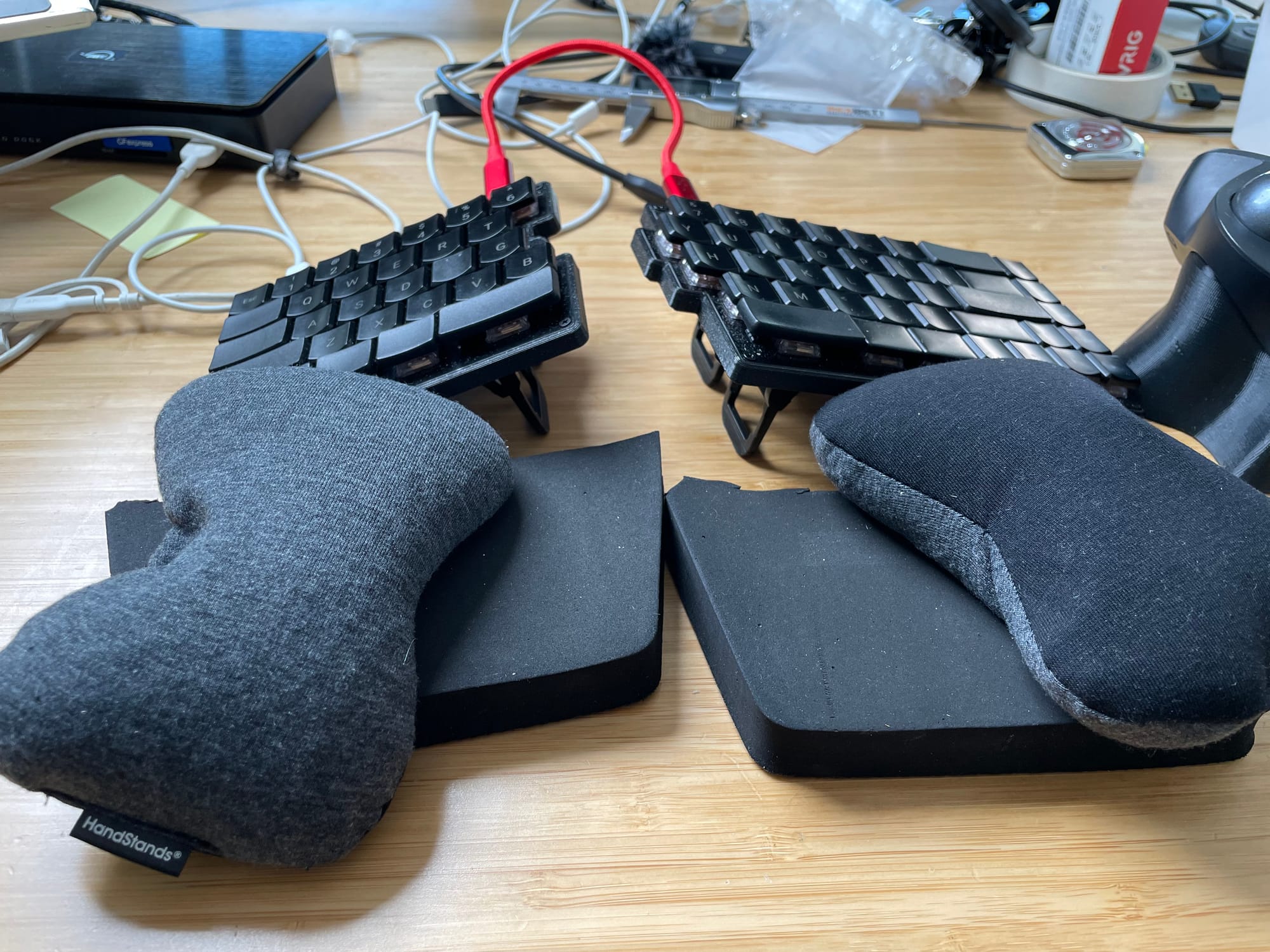 Simple tenting solutions for ergonomic keyboards
